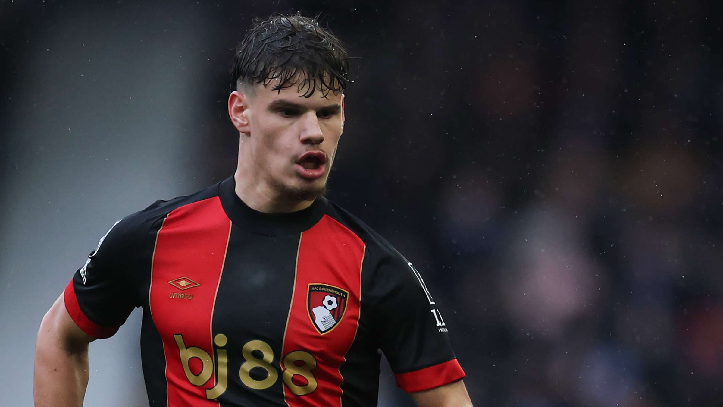 與激烈的爭 與激烈的爭