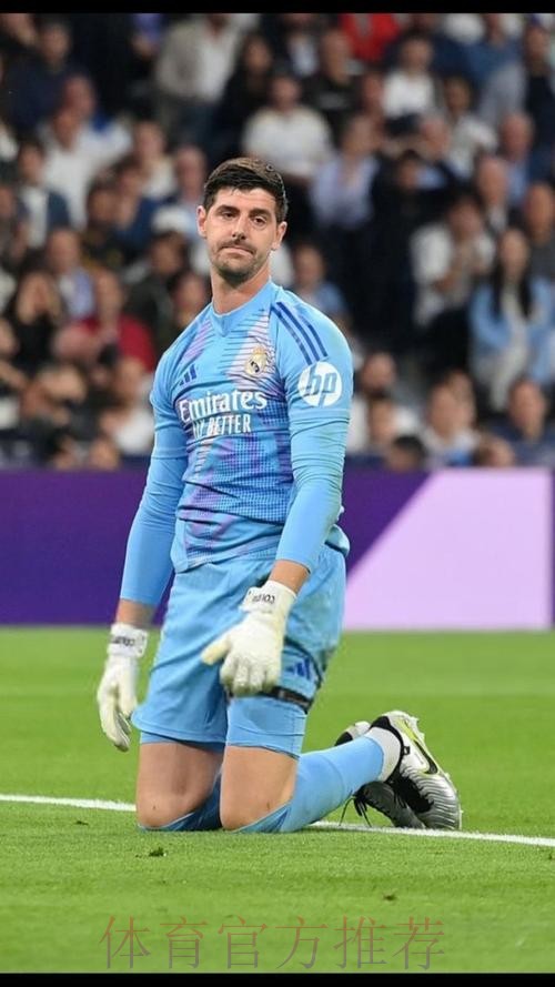 皇马官方:库尔图瓦接受左膝前十字韧带手术 皇马官方:库尔图瓦接受左膝前十字韧带手术